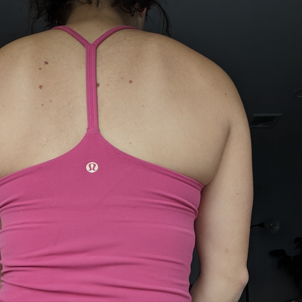 Lululemon tank